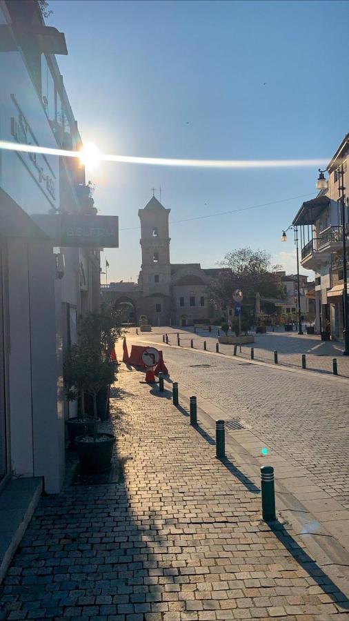 Larnaca Beach Apartment 44 Eksteriør billede